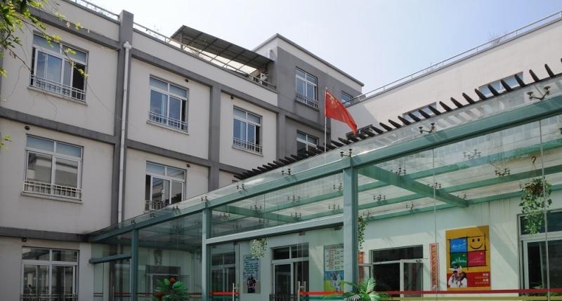 上海市浦东新区北蔡镇莲溪养护院